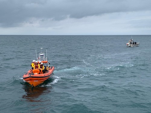 Search for missing diver